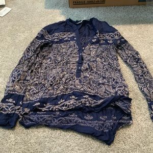 Women’s long sleeve